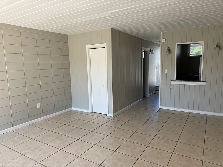 Cocoa Hilltop Apartments — Photo 9
