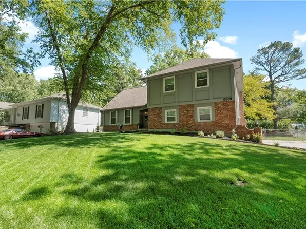 9959 Ballentine St, Overland Park, KS 66214