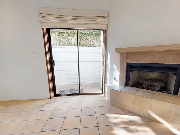 1205 Pine Ave — Photo 6