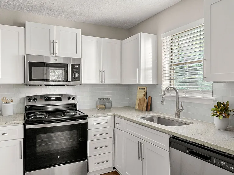 C242920_Sirona_1B1B_106_KITCHEN_01_04_VS