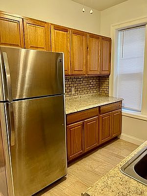 4th image of 60 Sterling St #1