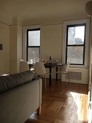 Rented by Oxford Property Group | media 13