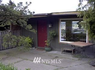 921 Maple Pl, Pt Townsend, WA 98368