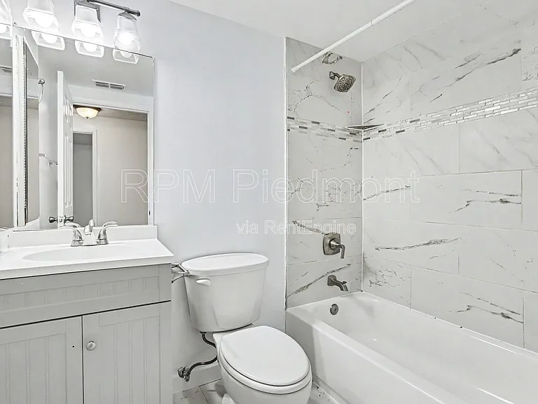 10475 Willow View Cir — Photo 20