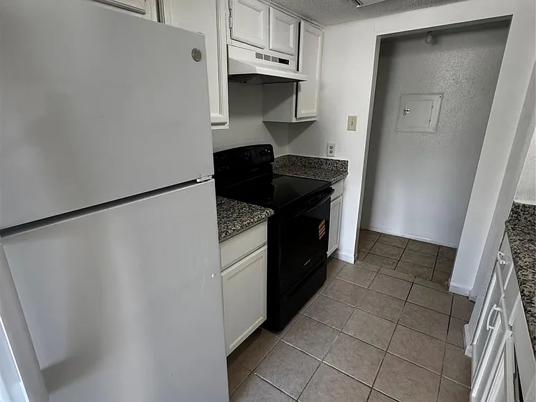9536 Pagewood Ln #9536 — Photo 7