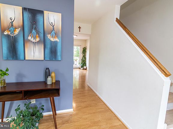 5th image of 509 Thornberry Way