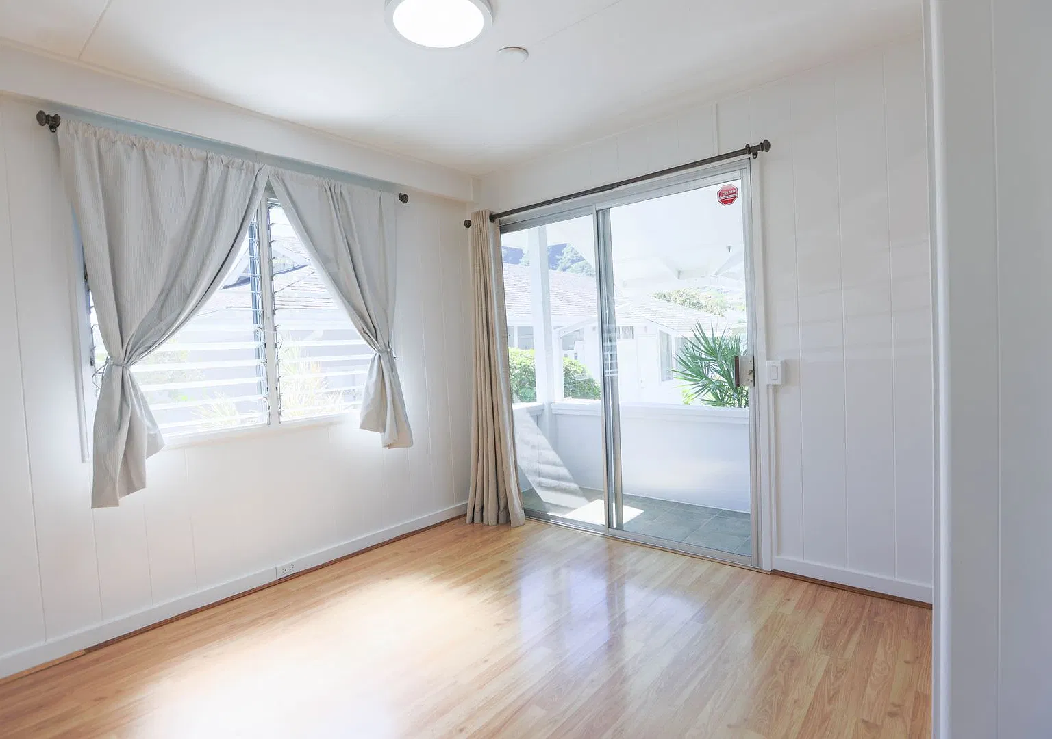 Well Maintained home in Manoa Valley, 3 bedrooms, 2 baths — Photo 4