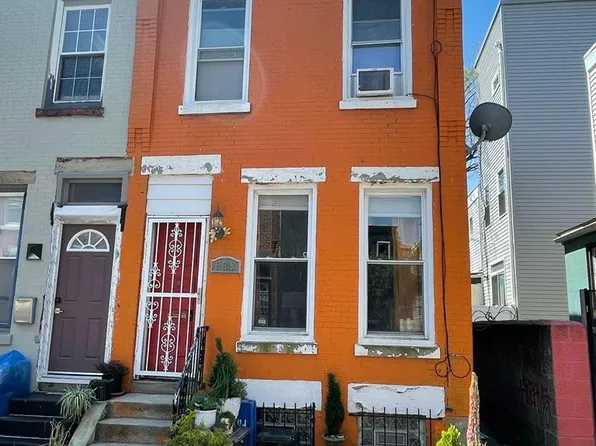 938 French St, Philadelphia, PA 19122