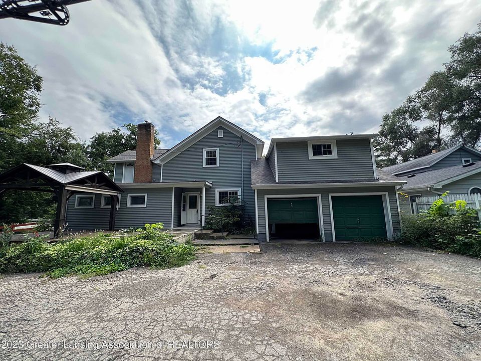 2nd image of 500 W Grand River Ave
