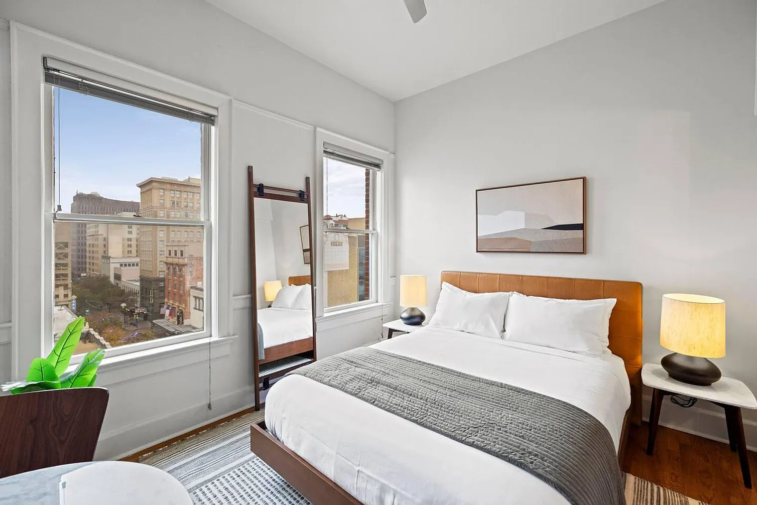 1 bed, 1.0 bath, 269 sqft, $3,150 — Photo 1
