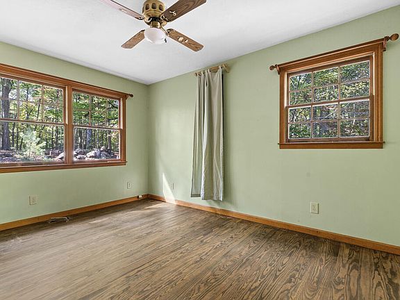 5th image of 475 Timber Ridge Rd