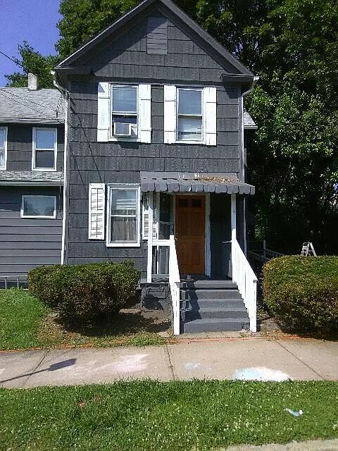 2nd image of 106 Bidlack St