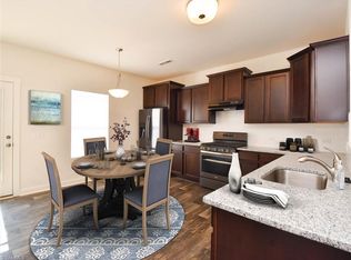 1323 Red Deer Dr, Kernersville, NC 27284
