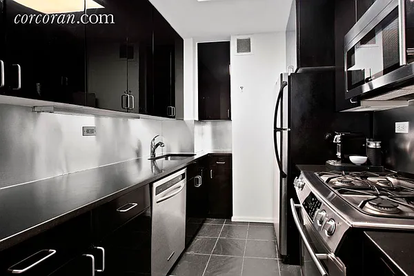 Rented by Corcoran | media 8