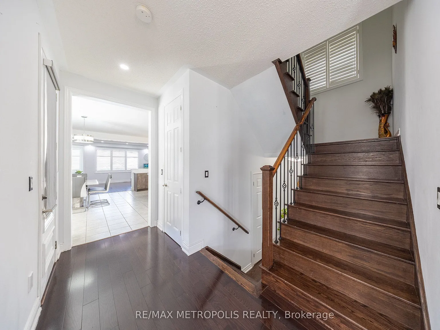 4 bed, $3,300 — Photo 4