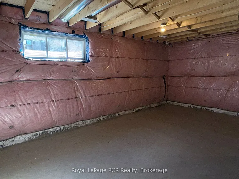 133 McCausland Dr — Photo 28