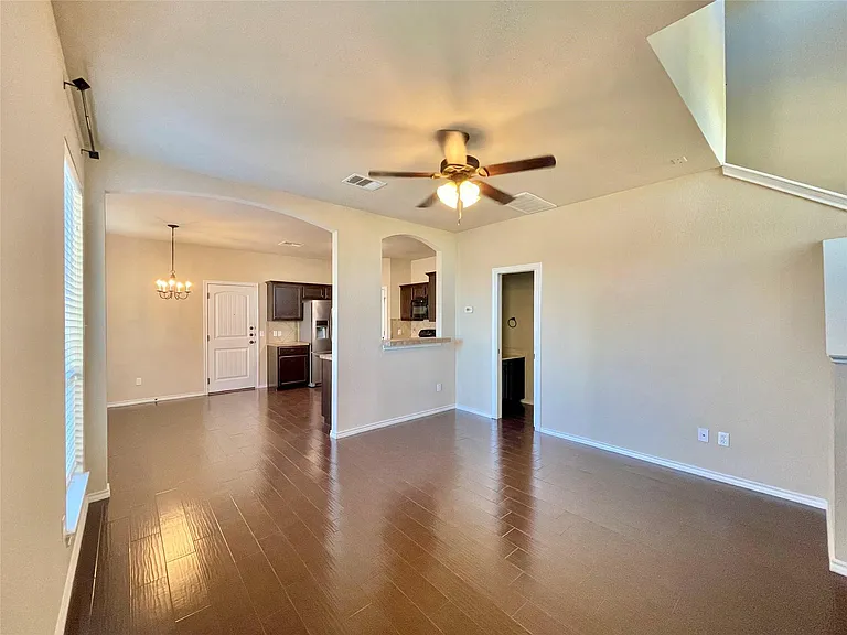 142 Sierra Rose Loop — Photo 2