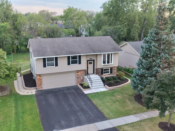 7665 W Sterling Dr, Frankfort, IL 60423