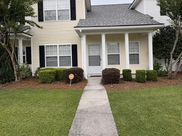 207 Congaree River Dr, Summerville, SC 29485