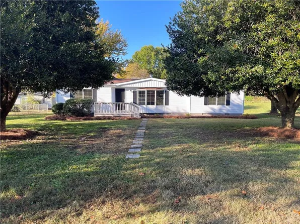 122 Clebourne Ln, Reidsville, NC 27320