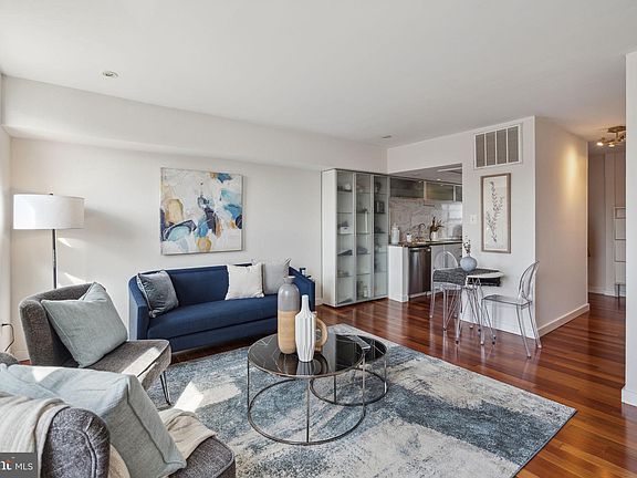 2nd image of 2213 South St #3