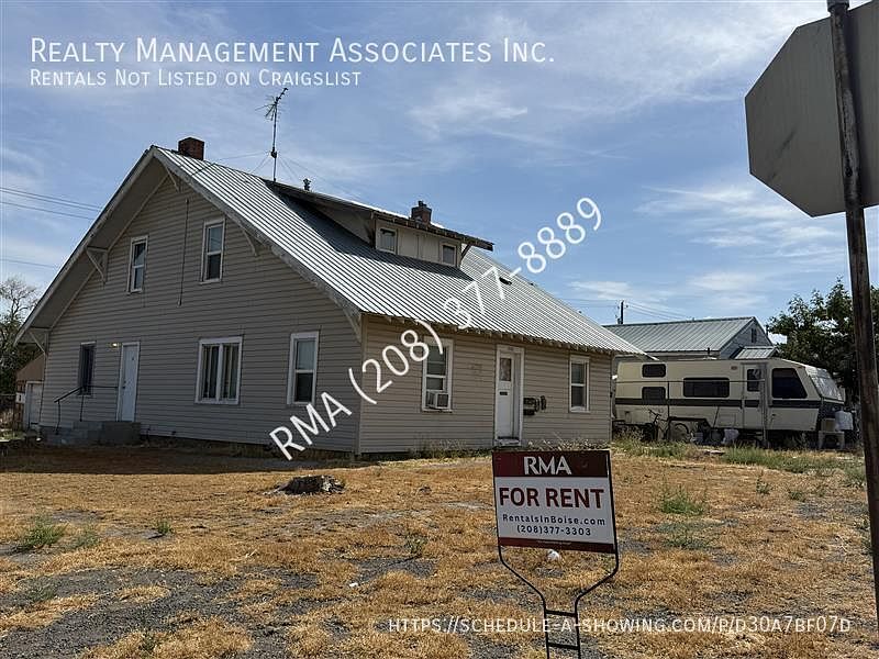 1st image of 300 8th Ave S #3-4