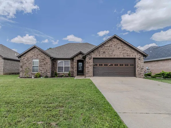 1005 Ryan Ln, Paragould, AR 72450