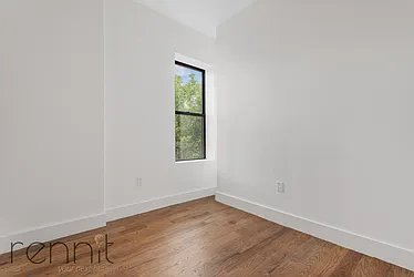 Rented by Rennit Inc.