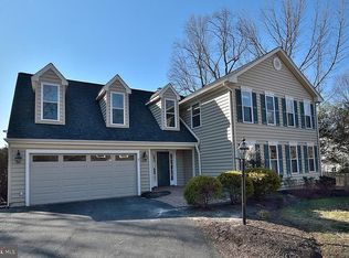 601 W Falls Way, Falls Church, VA 22046