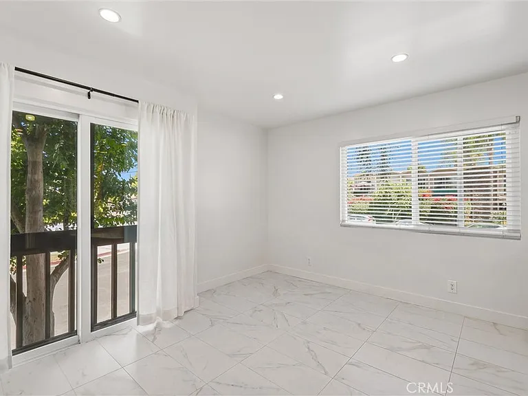 5974 Costello Ave — Photo 5