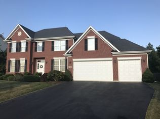1505 Rolling Hills Dr, Crystal Lake, IL 60014