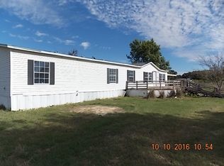 493 Bluhm Rd, West, TX 76691