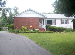 17 N Pershing Rd, Asheville, NC 28805