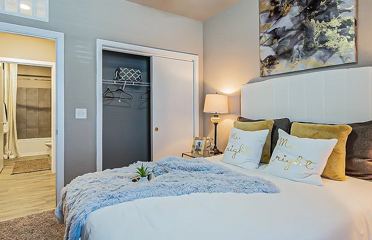 Paragon Westover Hills Apartments — Photo 9
