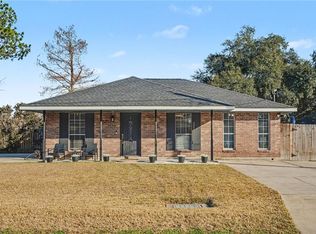 223 Davis Dr, Luling, LA 70070