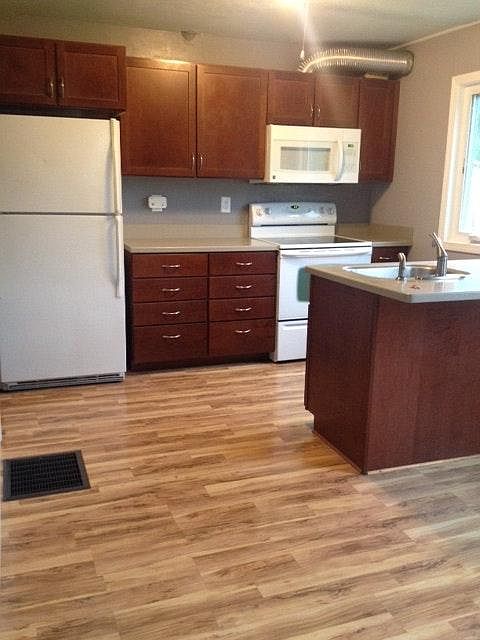 1st image of 1215 9th Ave