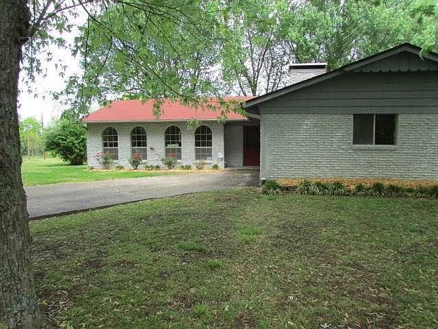 1st image of 1400 S Paradise Ln