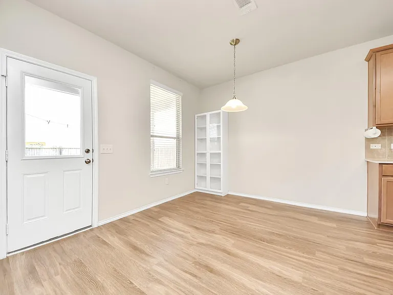 15802 Sunny Stone Dr — Photo 24