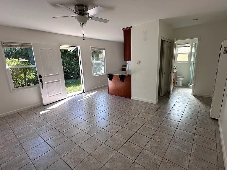 267 W Rincon Ave — Photo 5