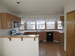 silver_ash kitchen