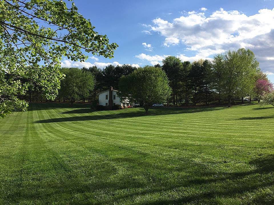 1st image of 15166 Beverly Ct