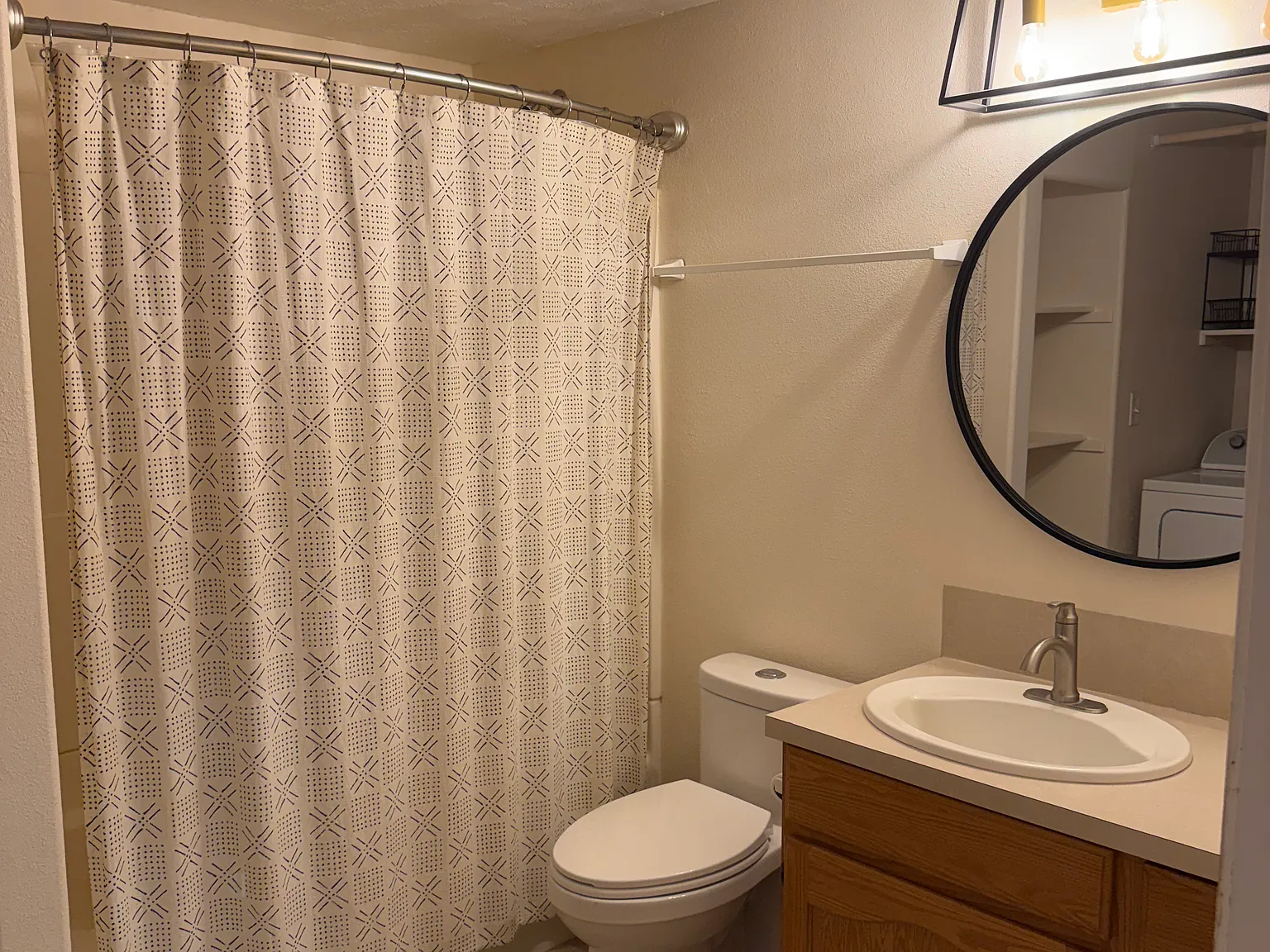 2 bed, 950 sqft, $1,225 — Photo 3