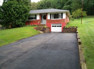 211 Beech Rd, Pittsburgh, PA 15239