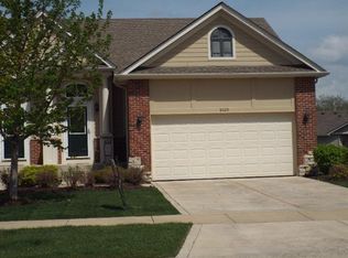 8629 Lake Hills Dr, Saint John, IN 46373