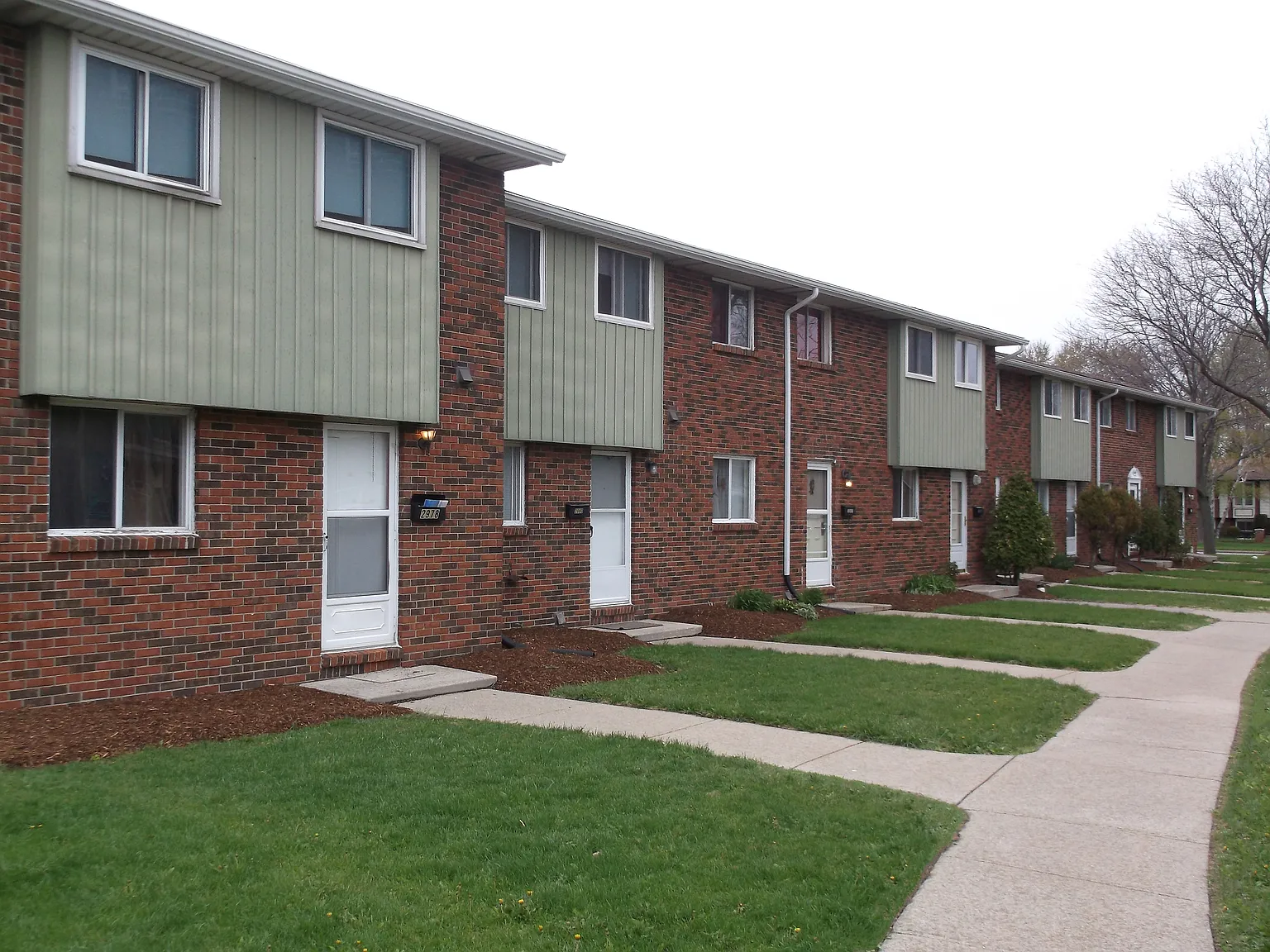 Anchorage on the Park Townhomes — Photo 4