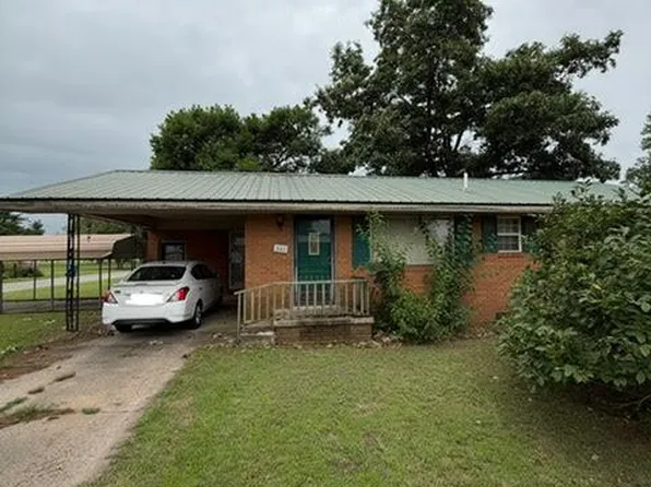 501 McDougal Dr, Malden, MO 63863