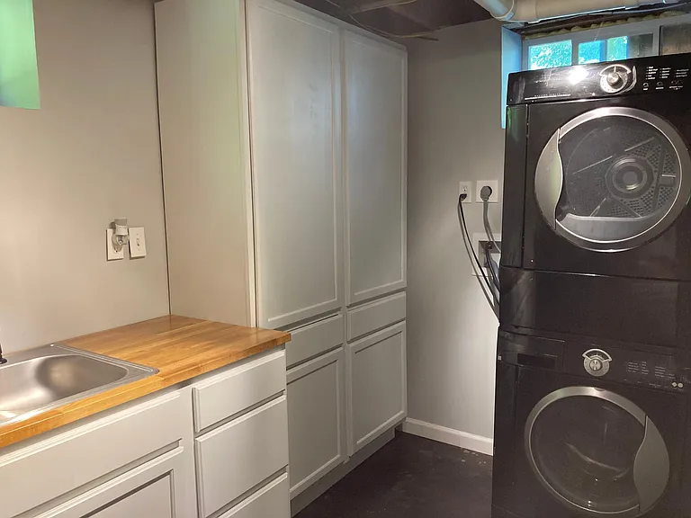 3405 Bryan Way — Photo 31