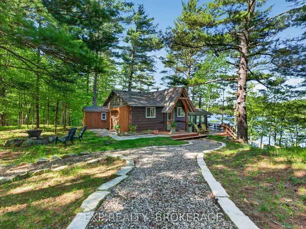 7A Overlook Ln, Rideau Lakes, ON K0G 1E0