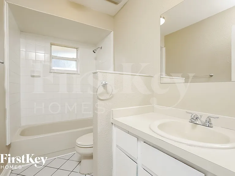 240 Donegal Ave — Photo 9