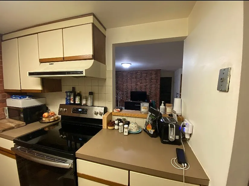 Building Photo - 103 Gainsborough St #1